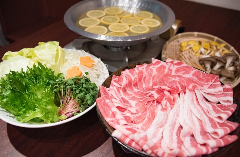 [要予約] さっぱり鶏塩レモンしゃぶしゃぶ