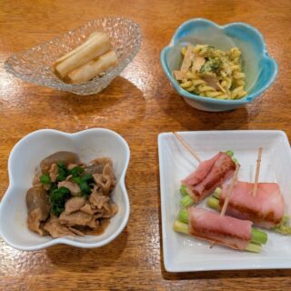 本日の一品 豚肉とこんにゃくの味…